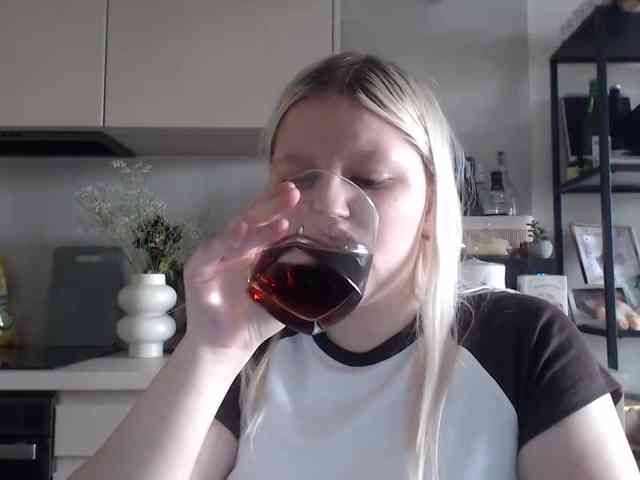 LenaHoney20 webcam