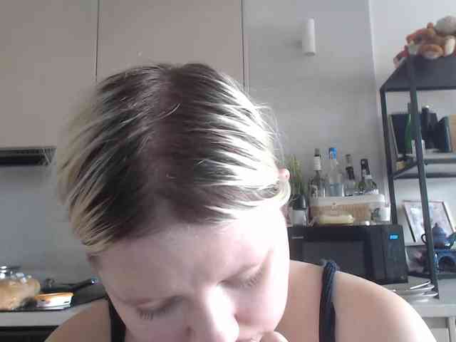 LenaHoney20 webcam