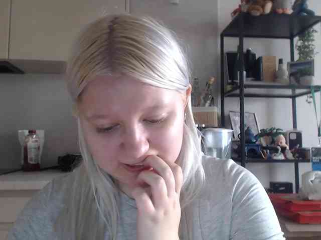 LenaHoney20 webcam