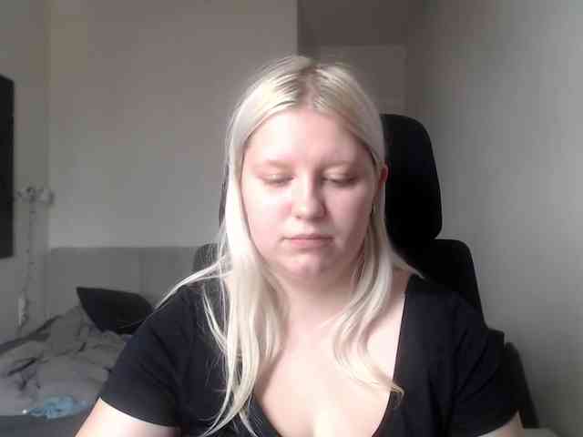 Model: LenaHoney20