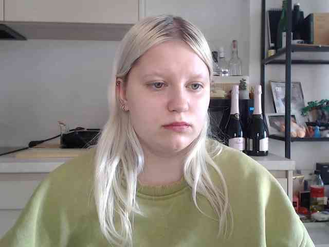 Model: LenaHoney20