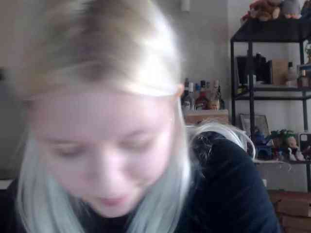 Model: LenaHoney20
