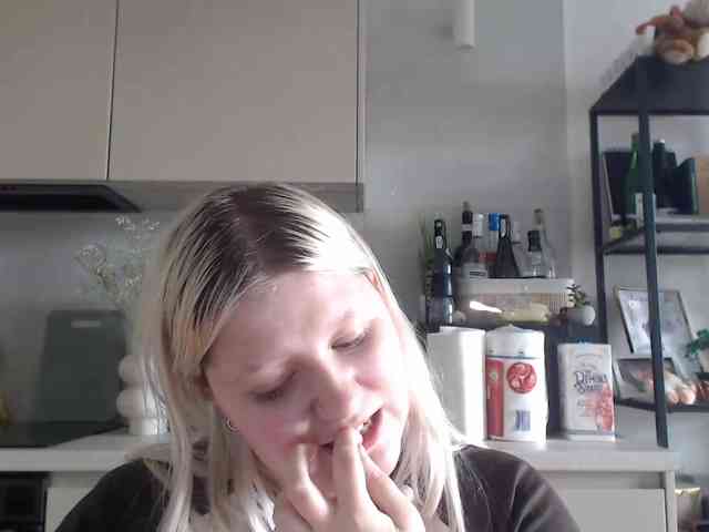 LenaHoney20 webcam