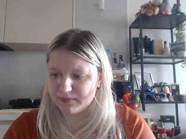 Model: LenaHoney20