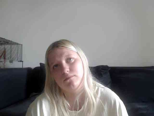 Model: LenaHoney20