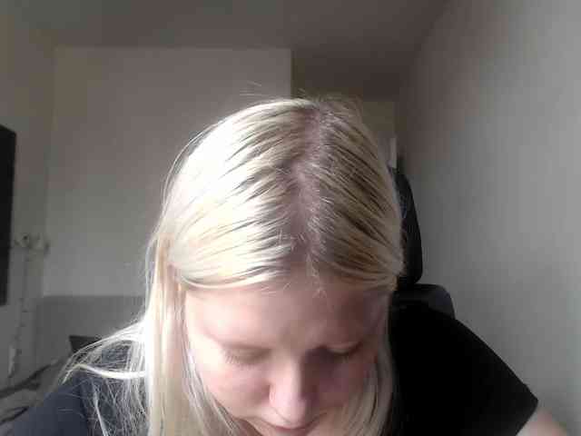 LenaHoney20 webcam
