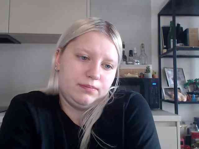 Model: LenaHoney20