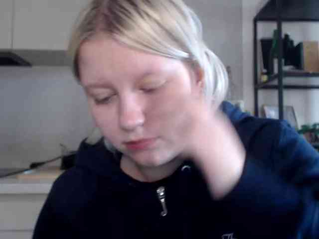 Model: LenaHoney20