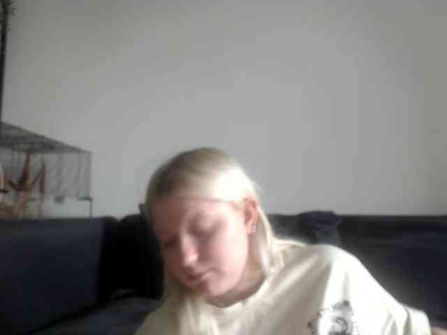 LenaHoney20 webcam