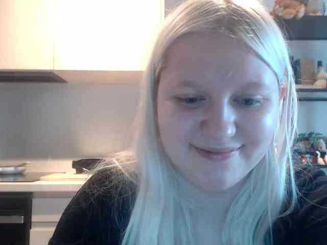 LenaHoney20 webcam