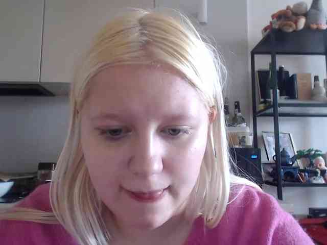 Model: LenaHoney20
