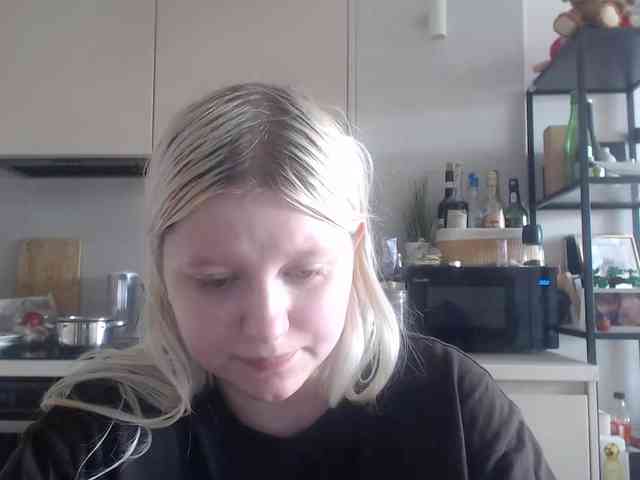 Model: LenaHoney20