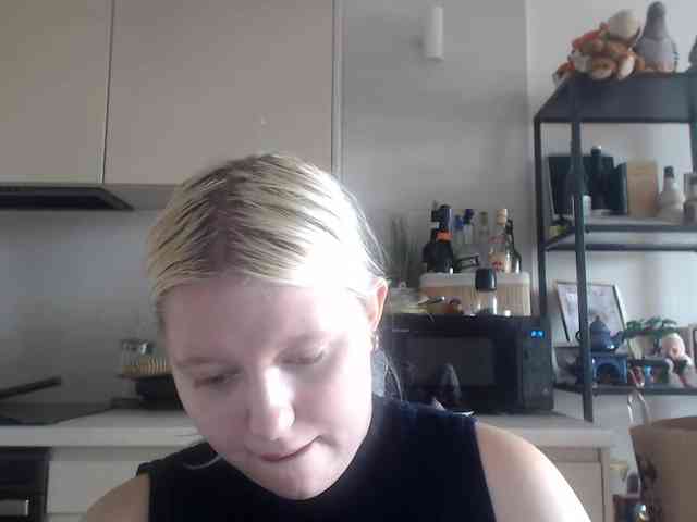 LenaHoney20 webcam