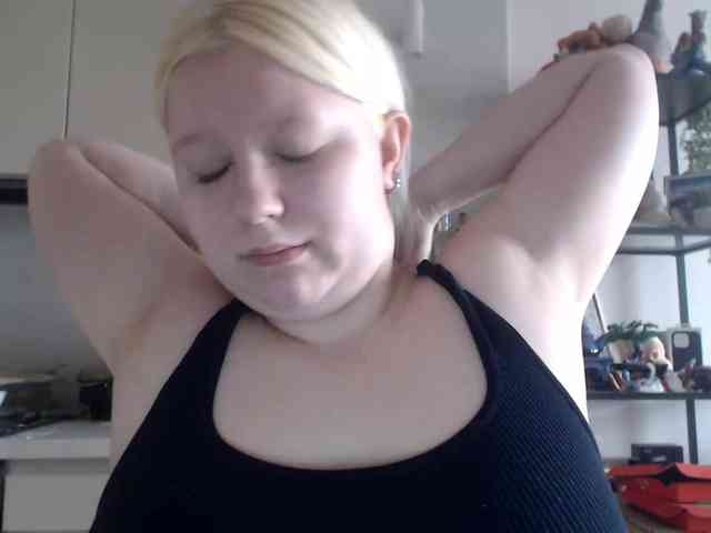 Model: LenaHoney20