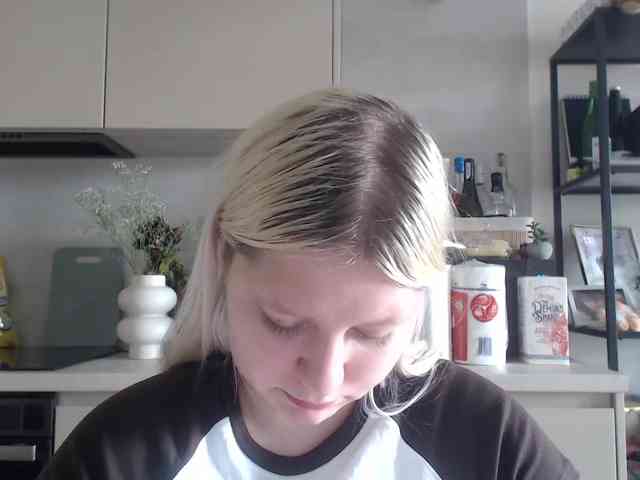 LenaHoney20 webcam