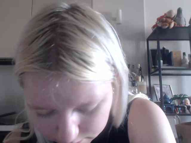 Model: LenaHoney20