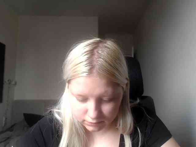 LenaHoney20 webcam