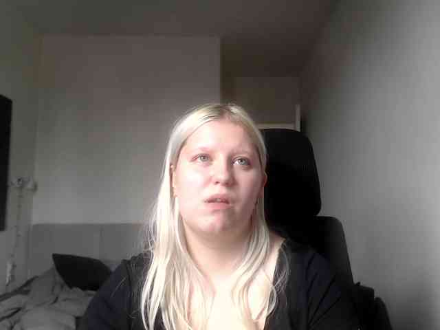 LenaHoney20 webcam
