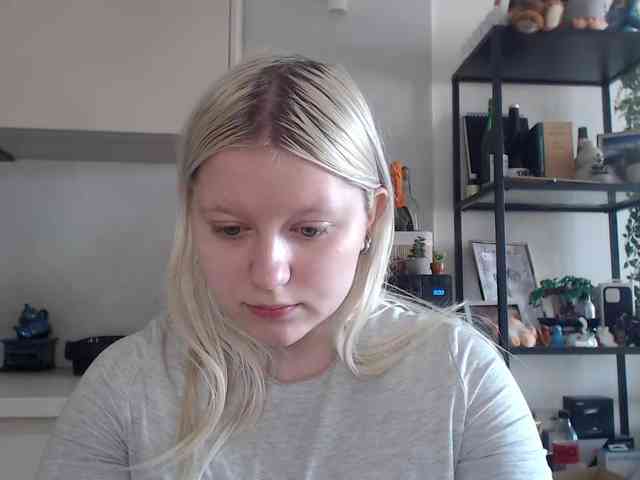 Model: LenaHoney20