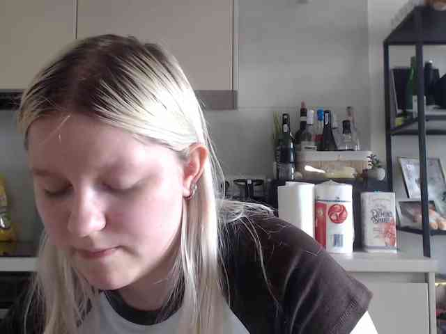 LenaHoney20 webcam