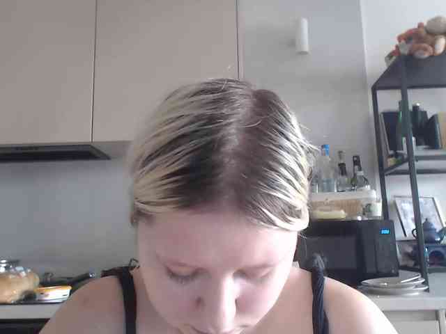 LenaHoney20 webcam