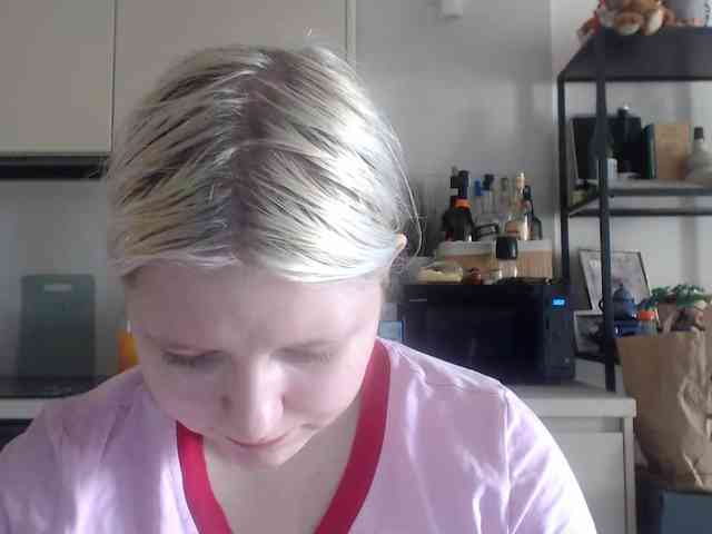 LenaHoney20 webcam