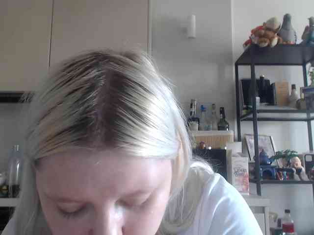 LenaHoney20 webcam