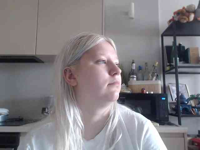 Model: LenaHoney20