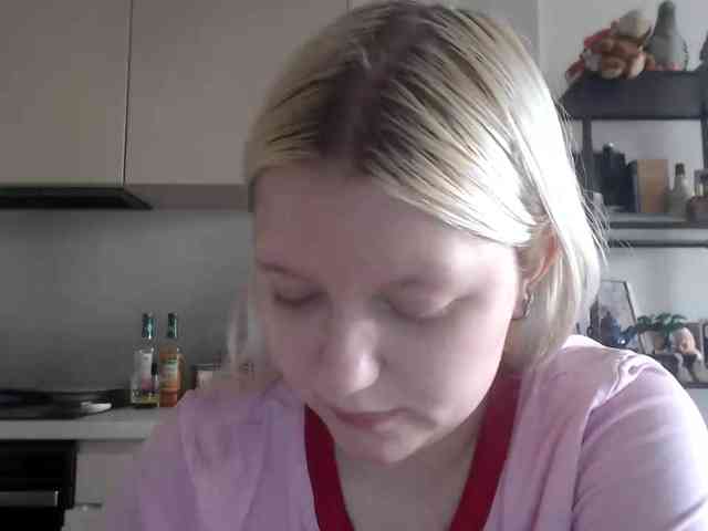 LenaHoney20 webcam