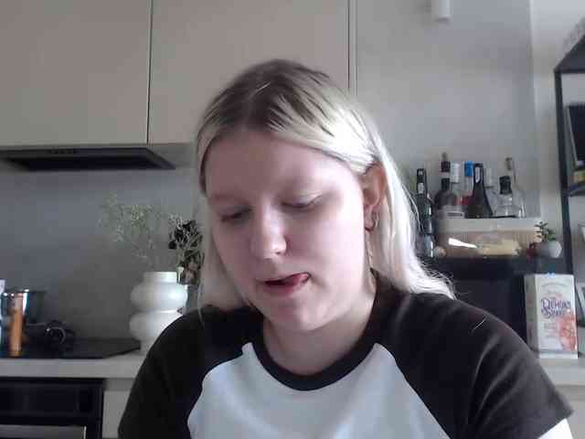 LenaHoney20 webcam