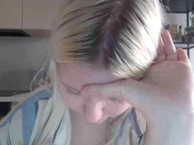 LenaHoney20 webcam
