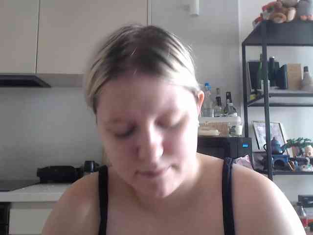 LenaHoney20 webcam