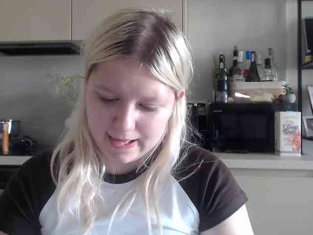 LenaHoney20 webcam