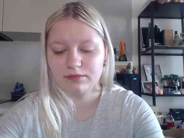 LenaHoney20 webcam