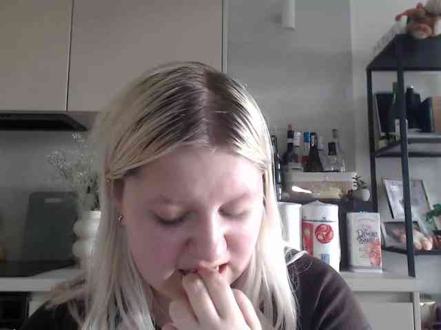 LenaHoney20 webcam