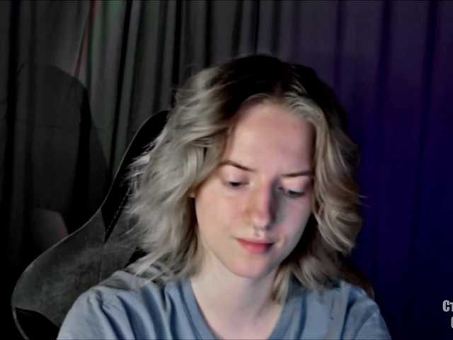 HeyAlise's BongaCams show and profile