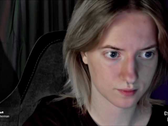 HeyAlise's BongaCams show and profile