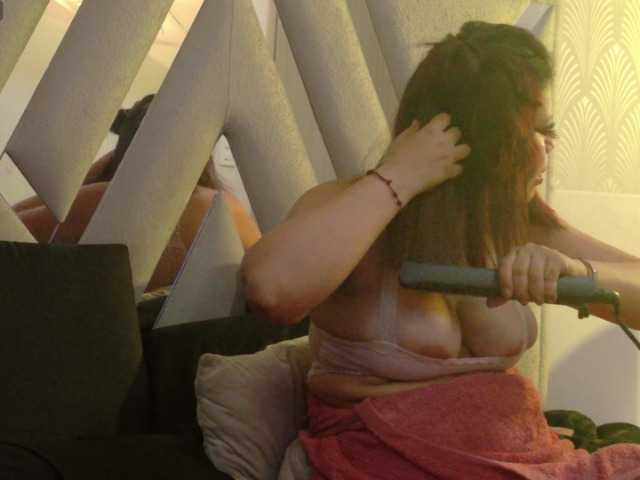 Alessiafury live cam on BongaCams