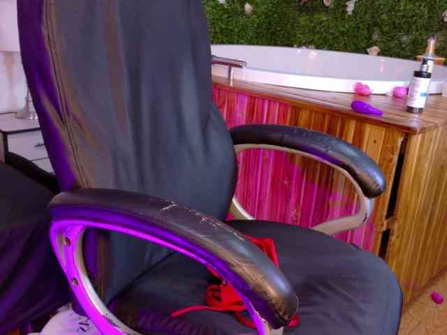 Alessiafury webcam