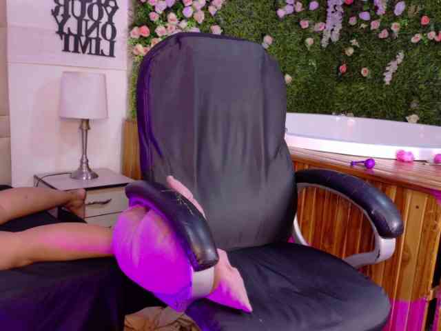 Alessiafury webcam