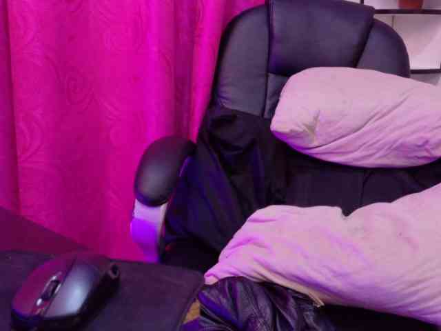 Alessiafury webcam