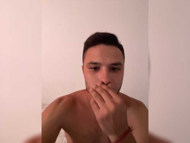 Kiss_999