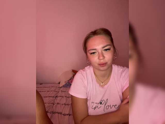 Kiss live cam on BongaCams