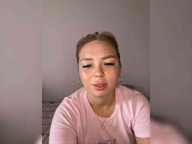Kiss_999 webcam