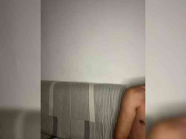 Kiss_999 webcam