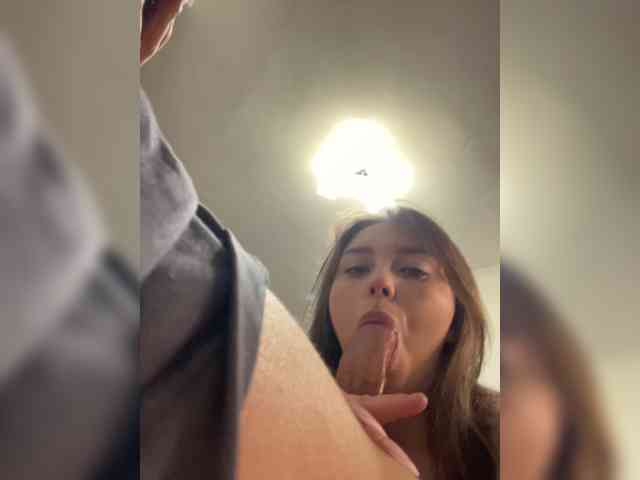 Kiss_999 webcam