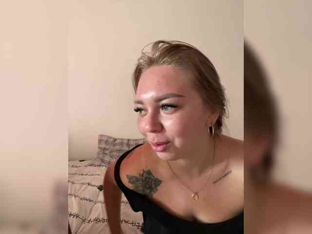 Kiss_999 webcam