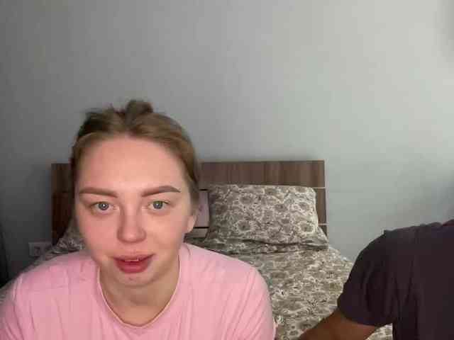 Kiss_999 webcam