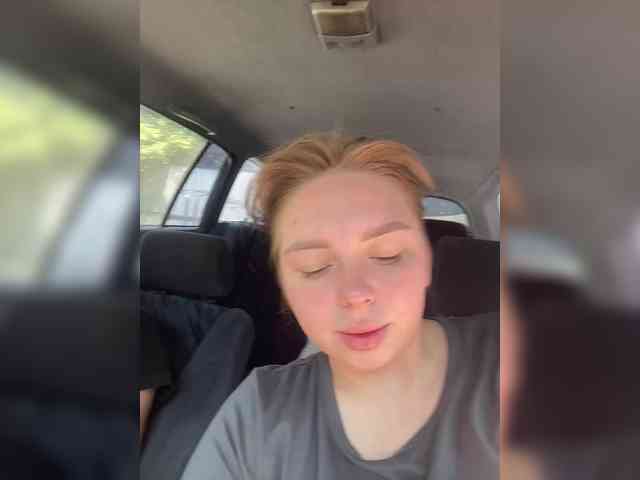 Kiss_999