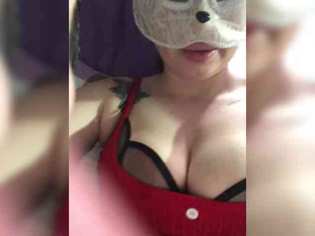 Kiss Live Webcam on BongaCams